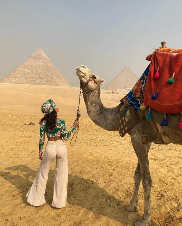 A Traveler's Ultimate Guide to Visiting the Pyramids of Giza